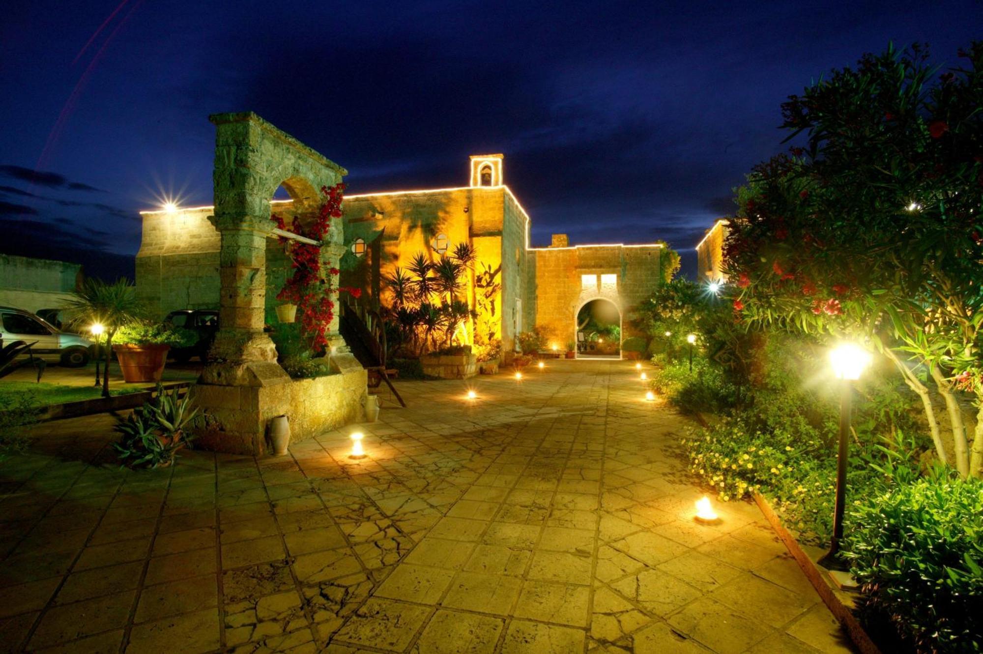 Relais Masseria Casina Dei Cari プレシッチェ エクステリア 写真