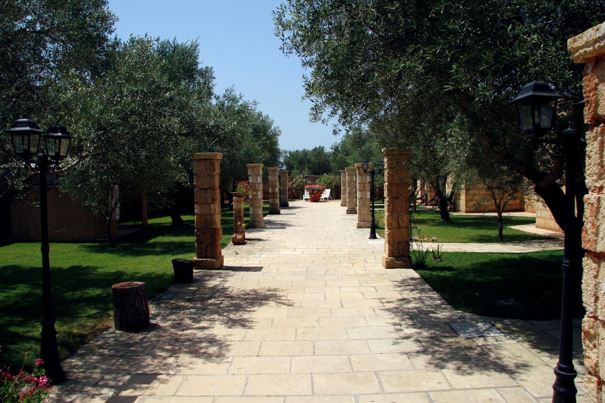 Relais Masseria Casina Dei Cari プレシッチェ エクステリア 写真