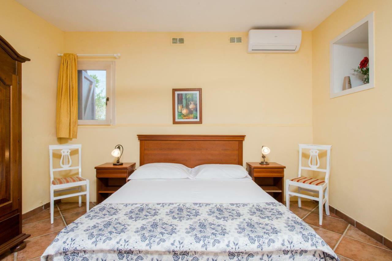Relais Masseria Casina Dei Cari プレシッチェ エクステリア 写真